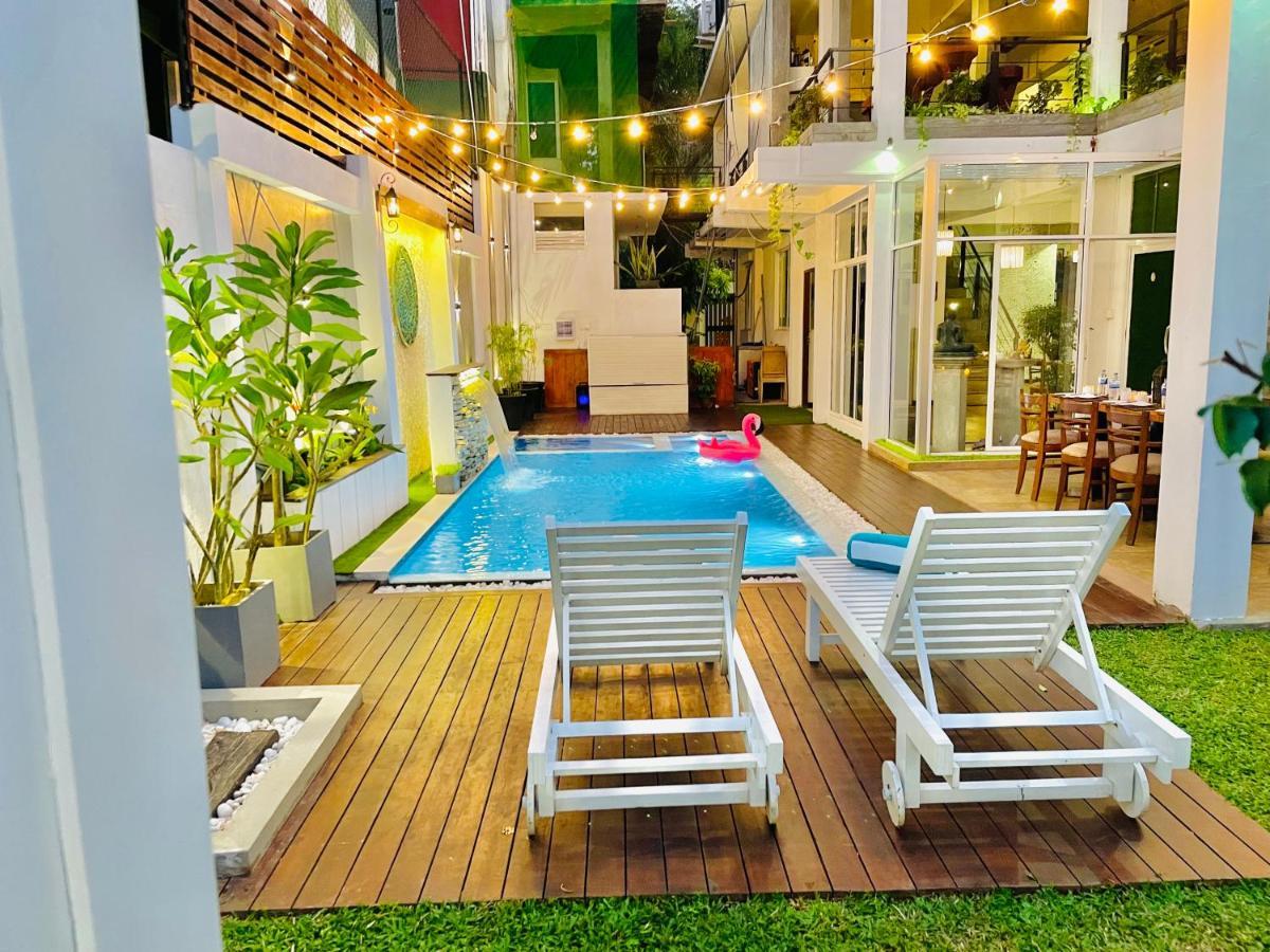 8Plus汽车旅馆 尼甘布 外观 照片